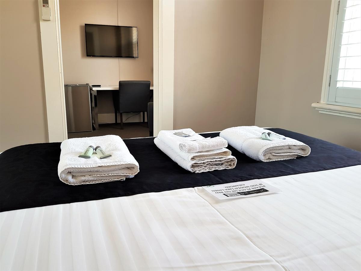 ניוקסטל Grand Hotel מראה חיצוני תמונה