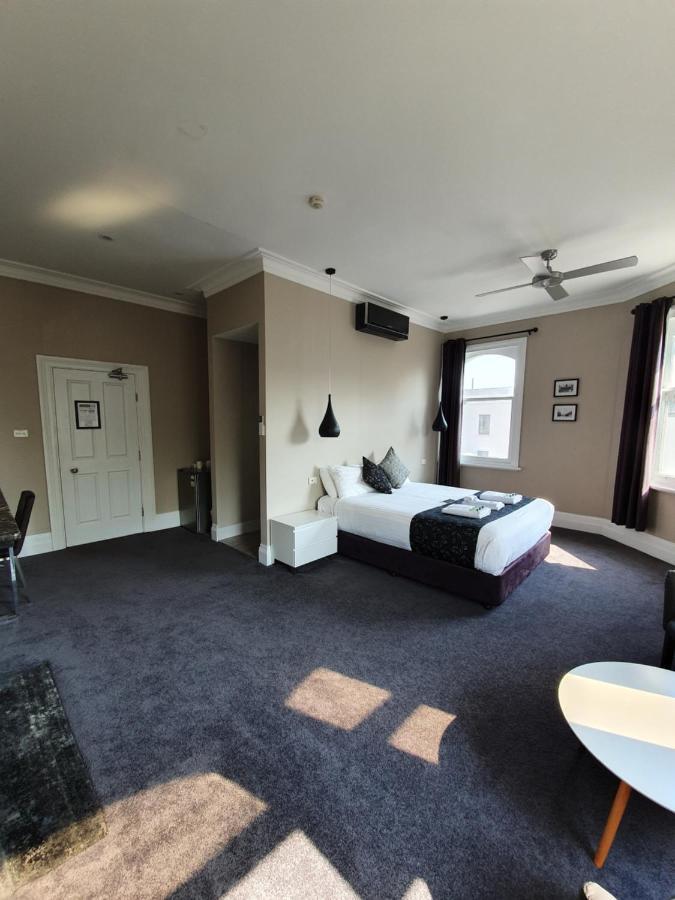 ניוקסטל Grand Hotel מראה חיצוני תמונה